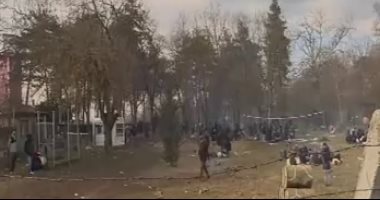 اليونان تمنع دخول 963 مهاجرا فى مواجهة على الحدود مع تركيا