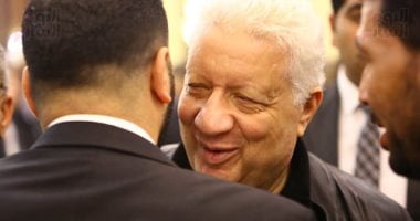 بـ"الأعناق".. أول لقاء بين مرتضى منصور وعماد متعب بعد أحداث القمة.. صور