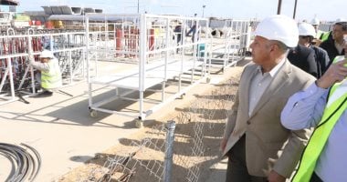 صور.. وزير النقل يتابع أعمال تنفيذ محطتى مترو الزمالك والكيت كات