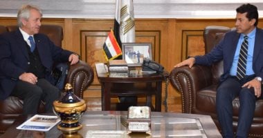 وزير الرياضة يلتقى رئيس الاتحاد الدولي للخماسي الحديث 