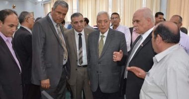 صور.. قصة أكبر عامل بقطاع الأعمال العام.. جمال حلاوة يروى حكايات إنقاذ مفاعل "الدلتا للأسمدة" من الانفجار عام 2013 وتلافى 500 مليون جنيه خسائر.. ويؤكد: ثورة يناير وراء انهيار الشركة والإدارة الجديدة أنقذتها