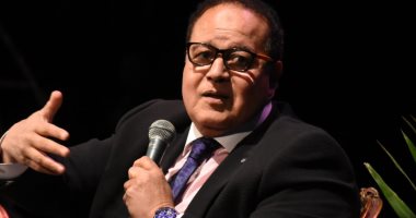 صور.. أوبرا الإسكندرية تنظم أمسية شعرية بحضور جمال الشاعر