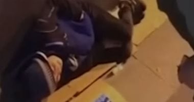 "التاسعة" يَعرض فيديو لتركى يتهكم على آلام طفلة سورية بشوارع تركيا.. فيديو