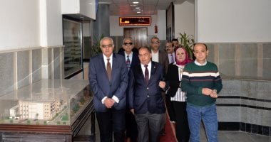 رئيس جامعة المنصورة يتفقد المراحل النهائية لتطوير المنشآت الجديدة بكلية التجارة