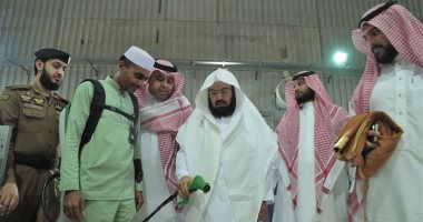 كمامات وزيادة غسل السجاد.. تفاصيل إجراءات احترازية لشئون الحرمين لمواجهة كورونا