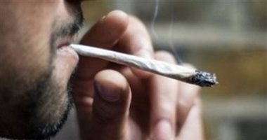 هل يجوز فصل العامل لمجرد ثبوت تعاطيه المخدرات؟