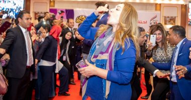 "زغاريد ورقص" لبلبة وليلى علوى بحفل تجهيز 100 عروسة فى سوهاج.. فيديو وصور