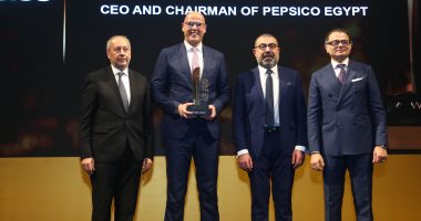 احتفالية bt100 تمنح جائزة لشركة بيبسيكو مصر ويتسلمها محمد شلباية