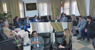  سفير اليمن: لدينا علاقات متجذرة مع مصر.. البعض يستغل الشائعات لتحقيق مكاسب شخصية وإحداث البلبلة.. نمارس عملنا بشكل طبيعى ولا توجد حالات كورونا لدينا.. "الملحقية الطبية": نتواصل مع"الصحة المصرية" بخصوص الفيروس