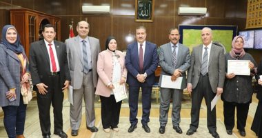 صور.. محافـظ المنوفية يكرم القائمين على تدريب الأخصائيين النفسيين