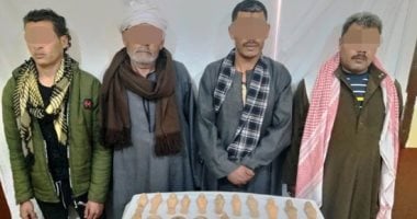 ضبط صياد و3 آخرين من المنيا أثناء عرضهم 108 قطع أثرية للبيع بأسيوط