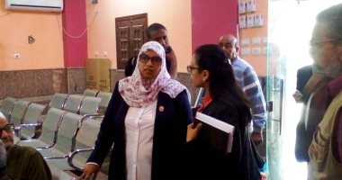 محافظ أسوان يكلف لجنة لمتابعة تقديم الخدمات الجماهيرية للمواطنين