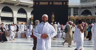 أحمد سعد: كنت آخر المغادرين للحرم المكى.. وبكيت على مشهد الإخلاء