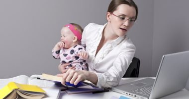 قبل الاحتفال بيومها العالمى.. 8 مميزات للمرأة العاملة "شخصيتها قوية وحازمة"