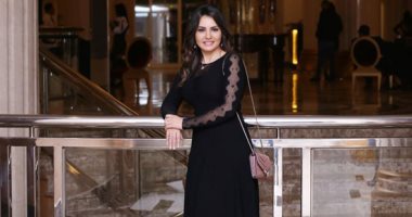 "وجه القمر" دينا فؤاد تشعل السوشيال ميديا برسائل حب لأسرة "الأخ الكبير"