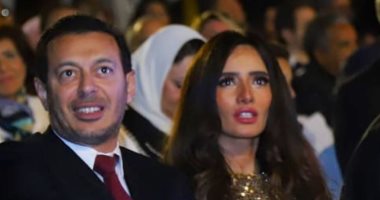 فيديو وصور..زينة تحتفى بتكريمها فى مهرجان الأقصر للسينما الأفريقية..قالت إيه؟