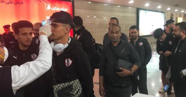 لاعبو الزمالك يخضعون للكشف عن فيروس كورونا بمطار القاهرة.. صور