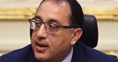 الحكومة تعلن عن 26 حالة تحولت من إيجابى لسلبى من إجمالى 60 حالة مصابة بكورونا فى مصر.. تطهير 2490 طائرة وحقائب المسافرين و25 فندقا منها 11 ثابتاً و14 متحركاً بالأقصر وأسوان.. ومناظرة الوافدين من الخارج