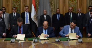 العصار يستقبل وفد شركتى بوش الألمانية وبوش ريكسروث ويشهد توقيع مذكرة تعاون