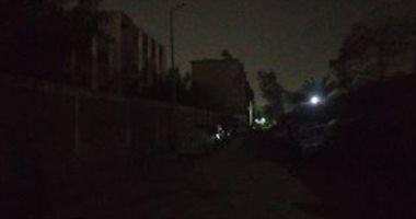 "سيبها علينا".. قارئ يشكو عدم إضاءة أعمدة الكهرباء بشارع ناروبين بشبرا الخيمة