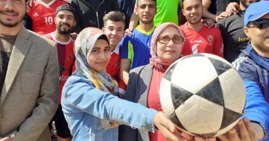 صور.. دورى لخماسى كرة القدم في جامعة المنيا