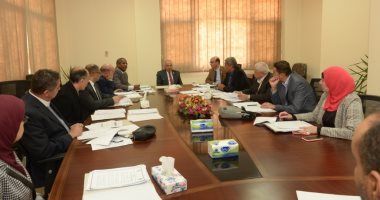 رئيس جامعة أسيوط يؤكد على مجانية الخدمة الطبية المقدمة لمريض الطوارئ خلال 48 ساعة
