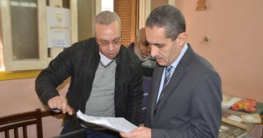 صور.. محافظ الغربية ونائبه يتفقدان الخدمات فى جولة مفاجئة بمدينة طنطا