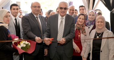 صور.. افتتاح ملتقى التوظيف العاشر بكلية الصيدلة جامعة المنصورة