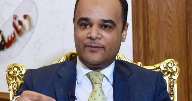متحدث الحكومة لـ"اليوم السابع": لم نصل لمرحلة تستدعى تعطيل الدراسة جزئيا أو كليا.. ولم نتطرق لمنع الشيشة بالمقاهى.. والقرار المنتظر يتعلق بإيقاف الموالد لفترة مؤقتة.. وحملات لتطهيـر وتعقيـم الأماكن المزدحمة