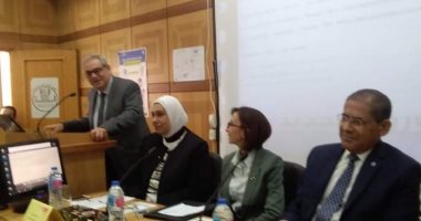 صور.. ممثل "الصحة العالمية" بمصر: انتشار الشائعات أخطر من فيروس كورونا