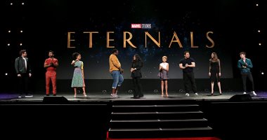 قبلة مثلية الجنس وراء سبب طلبات مقاطعة فيلم The Eternals لشركة مارفل الجديد