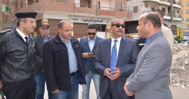 محافظ الإسماعيلية يترأس حملة مكبرة للنظافة بحى ثالث ورفع 30 طن مخلفات.. صور