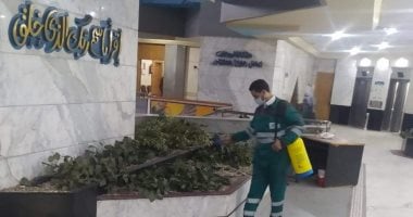 صور.. "الصحفيين" تعقم مبنى النقابة كإجراء احترازى ضد فيروس كورونا