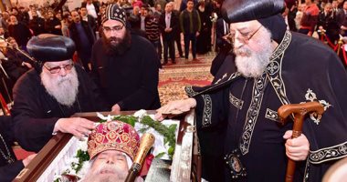 معلم الأساقفة الوديع الأنبا صرابامون لا يغادر ديره حيًا ولا ميتًا
