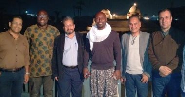 الفنان العالمى جيمى جون لوى بمعابد الكرنك لحضور "عروض الصوت والضوء" بالأقصر