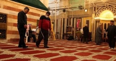 تعقيم المسجد الإبراهيمى والأسواق فى الخليل لمواجهة فيروس كورونا