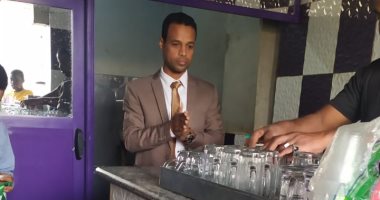 "صحة أسوان" تشن حملات على محال العصائر لمنع تكرار استخدام الأكواب.. صور