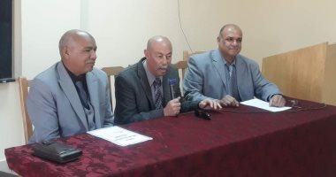 زراعة الوادى الجديد تعقد دورة تدريبة بمركز الداخلة عن الحشائش المخدرة وخطورتها 