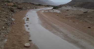 المرور تغلق طريق سوهاج - القاهرة و4 طرق أخرى بسبب سوء الأحول الجوية