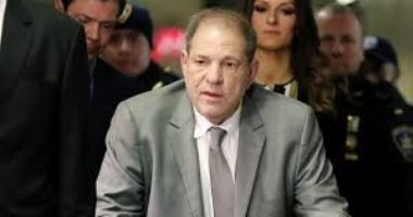 المصائب لا تأتى فرادى.. المنتج الأمريكى هارفى وينشتاين يصاب بكورونا داخل السجن