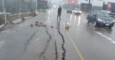 صور.. هبوط أرضى بمحور 26 يوليو بعمق 2 متر وطول 100 متر أتجاه أكتوبر