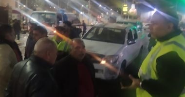 صور.. جولة ليلية لرئيس مياه الفيوم لمتابعة عمليات تصريف المياه بالشوارع