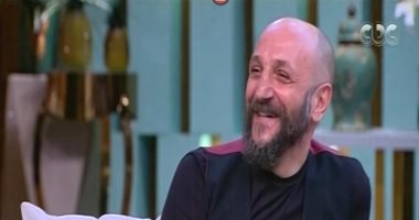 مصور إيطالى: أعيش فى مصر منذ 20 عامًا.. وبحلم بالجرافيتى يزين كل الشوارع