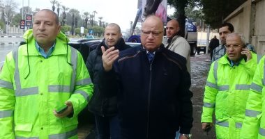محافظة القاهرة تهيب بالمواطنين التزام المنازل.. والمحافظ: متواجدون بالشارع