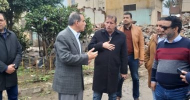 صور.. محافظ كفر الشيخ يتفقد شوارع المحافظة لمتابعة رفع تراكمات المياه