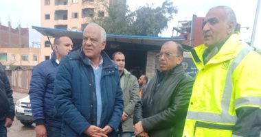 صور.. وزير التنمية المحلية ومحافظ الجيزة يتابعان شفط مياه الأمطار بالدائرى والمحور