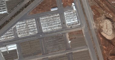 الجارديان: الأقمار الصناعية تظهر حفر قبور جماعية بقم الإيرانية