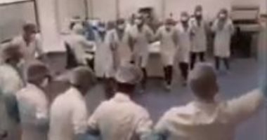 فيديو.. أطباء يواجهون فيروس كورونا بالرقص على "الدبكة"