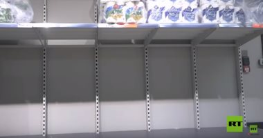 كورونا يترك أرفف المتاجر خالية فى أيرلندا.. فيديو