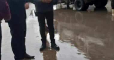 نائب محافظ دمياط يتابع عمليات سحب وإزالة آثار مياه الأمطار